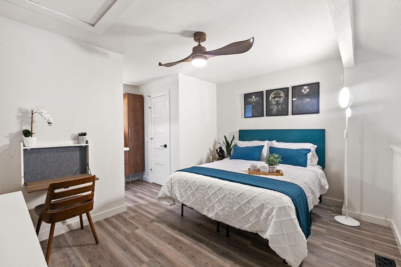 Contemporary Couples Getaway Near Austin Favorites - Loft 21 Apartment Luaran gambar